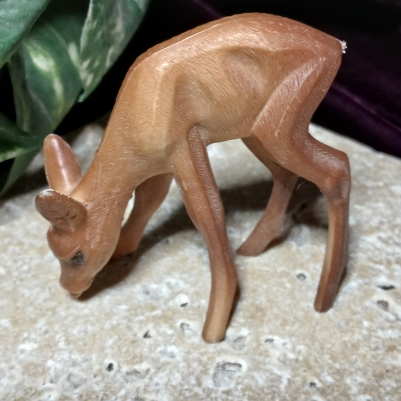 3 Vintage 1960s Small Hard Plastic Deer Made In Hong Kong - Picture 2 of 5